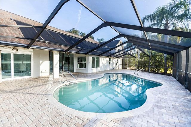 6112 SILVER OAKS DRIVE, Zephyrhills, FL 33542