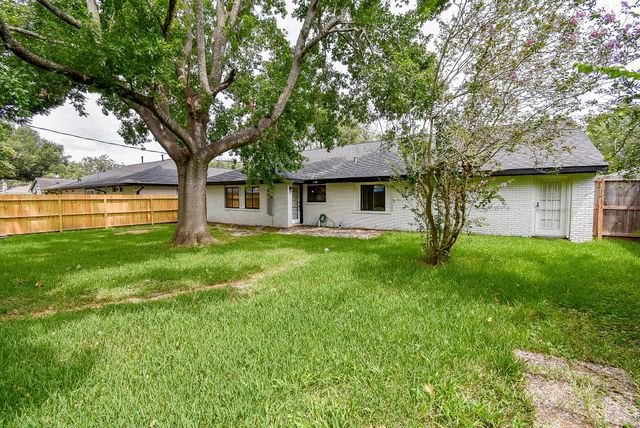 5019 Stillbrooke Drive, Houston, TX 77035