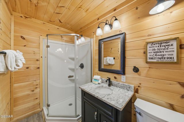 2037 McCarter Drive, Sevierville, TN 37862