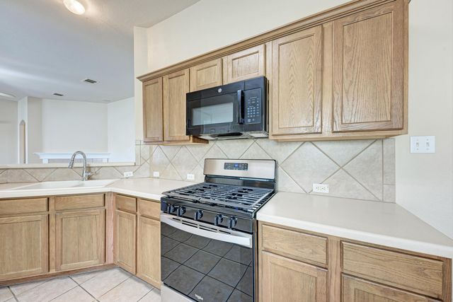 18613 White Water CV, Pflugerville, TX 78660