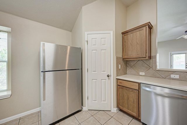 18613 White Water CV, Pflugerville, TX 78660