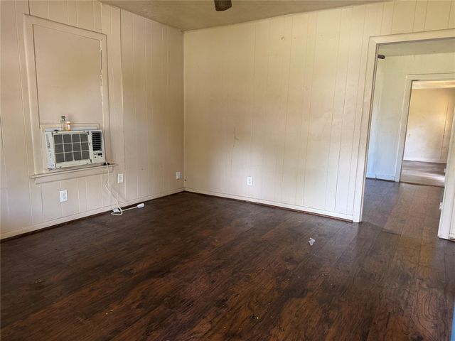606 E 42nd Street, Houston, TX 77022