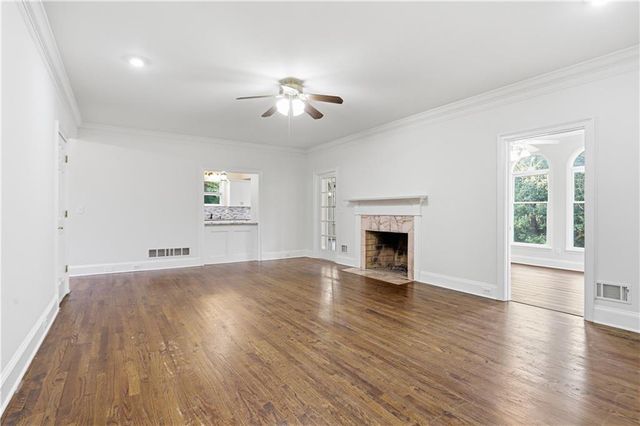1102 Timber Glen Court SW, Lilburn, GA 30047