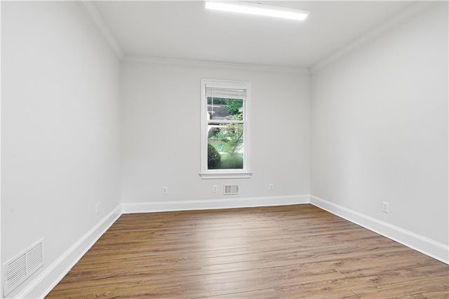 1102 Timber Glen Court SW, Lilburn, GA 30047