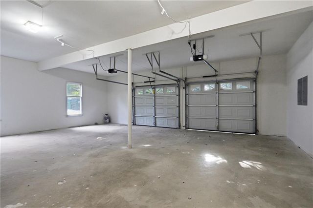 1102 Timber Glen Court SW, Lilburn, GA 30047