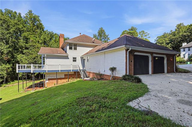 1102 Timber Glen Court SW, Lilburn, GA 30047