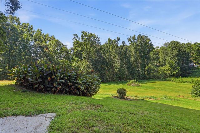 1102 Timber Glen Court SW, Lilburn, GA 30047