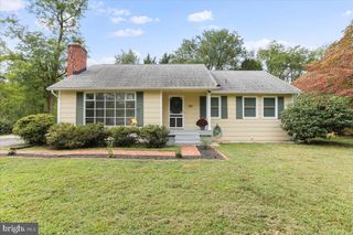 102 WEBHANNET DR, Charles Town, WV 25414