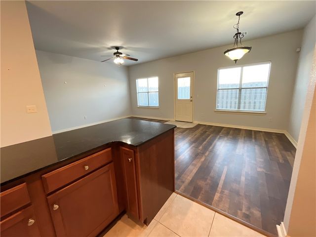 3236 Montrail Place, Fayetteville, AR 72704