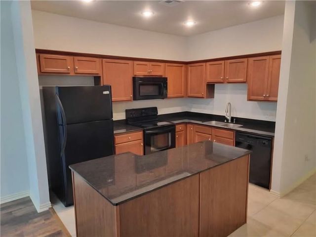 3236 Montrail Place, Fayetteville, AR 72704