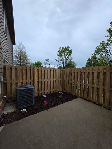 3236 Montrail Place, Fayetteville, AR 72704