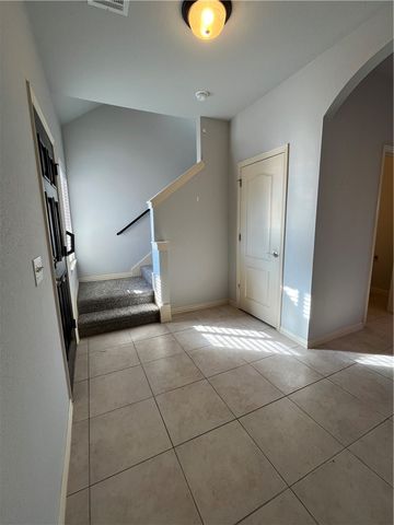 3236 Montrail Place, Fayetteville, AR 72704