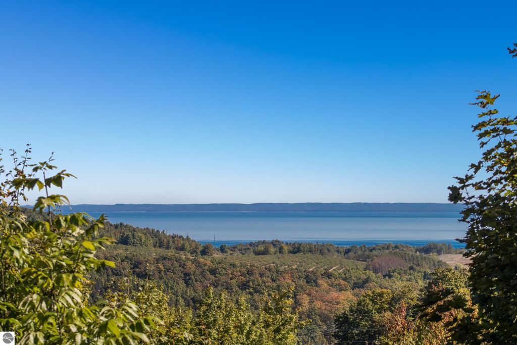 Image 3 of property listing at 9224 E Duck Lake Road, Suttons Bay, MI 49682