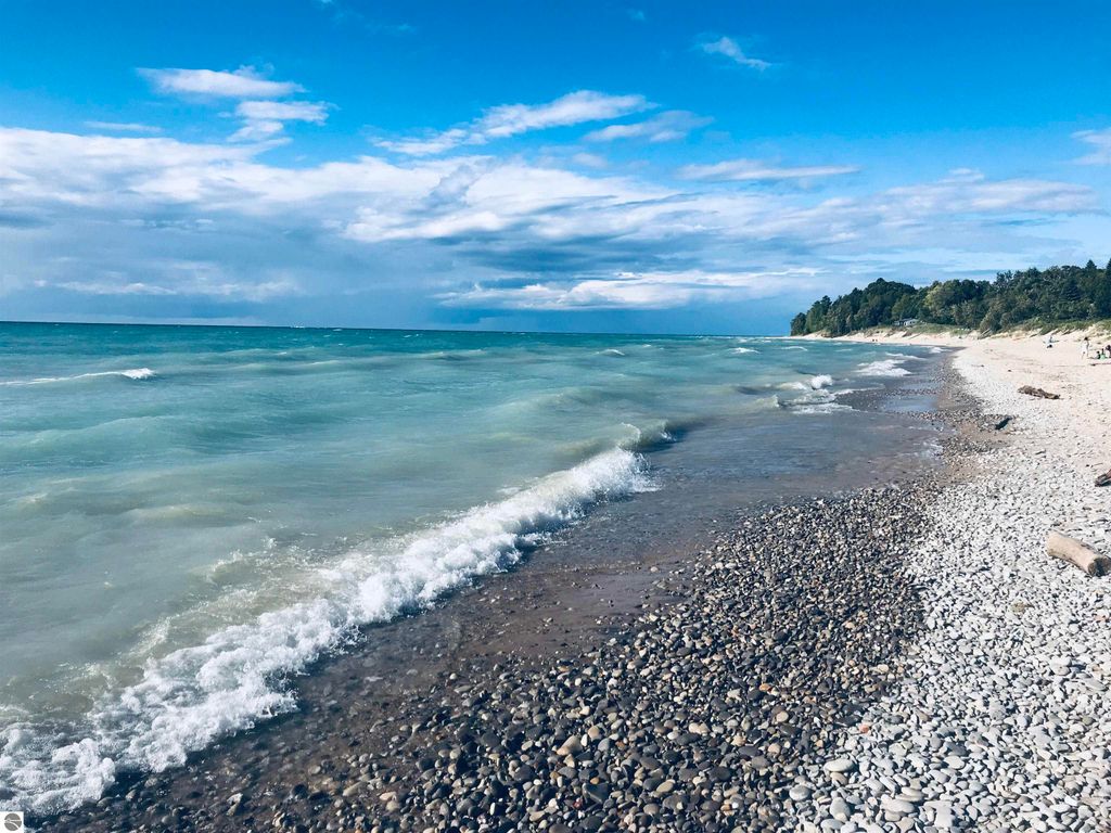 Image 52 of property listing at 9224 E Duck Lake Road, Suttons Bay, MI 49682