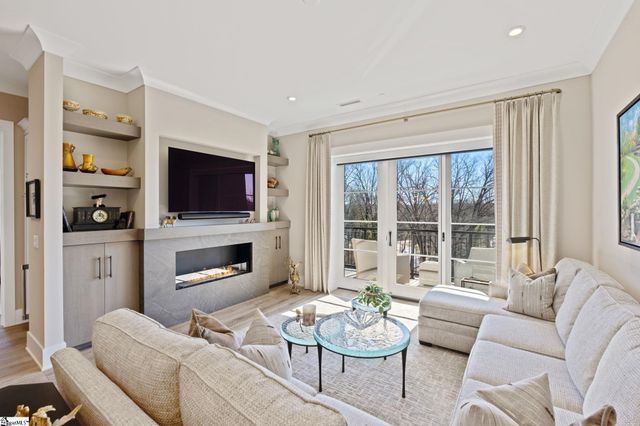 95 Dr. David C Francis Street Unit 206, Greenville, SC 29601