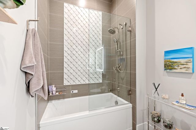 95 Dr. David C Francis Street Unit 206, Greenville, SC 29601