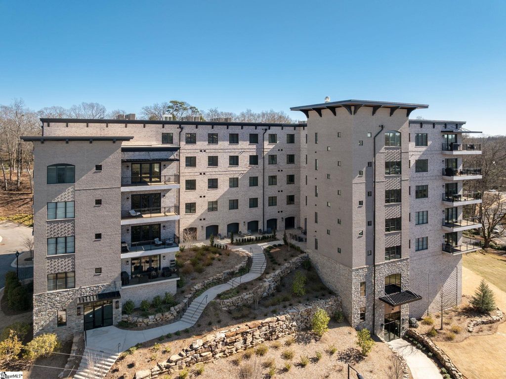 95 Dr. David C Francis Street Unit 206, Greenville, SC 29601