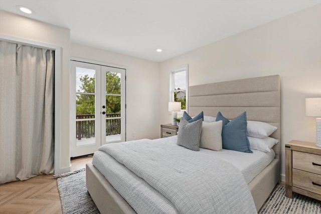 627 Ezee Street, Encinitas, CA 92024