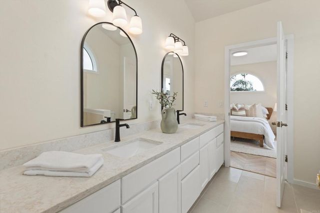 627 Ezee Street, Encinitas, CA 92024