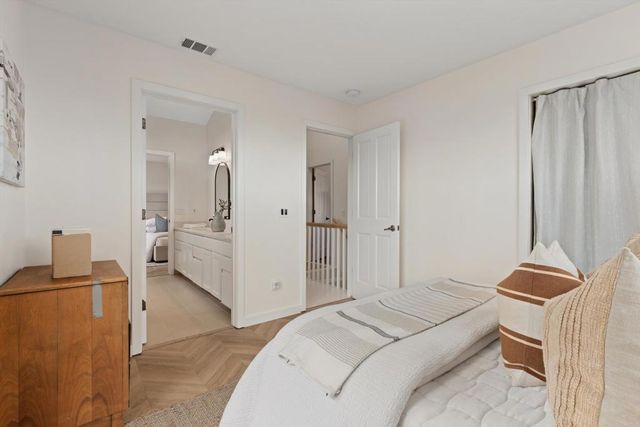 627 Ezee Street, Encinitas, CA 92024
