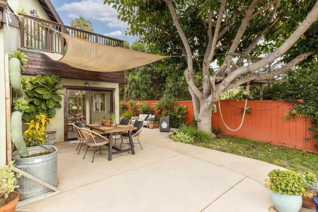 627 Ezee Street, Encinitas, CA 92024