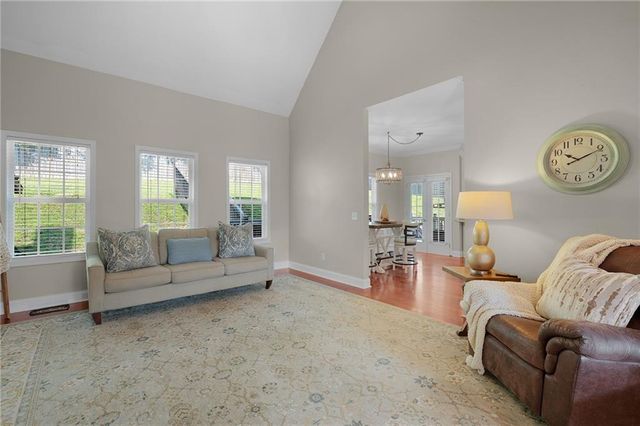 114 Towne Lake Drive NE, Calhoun, GA 30701