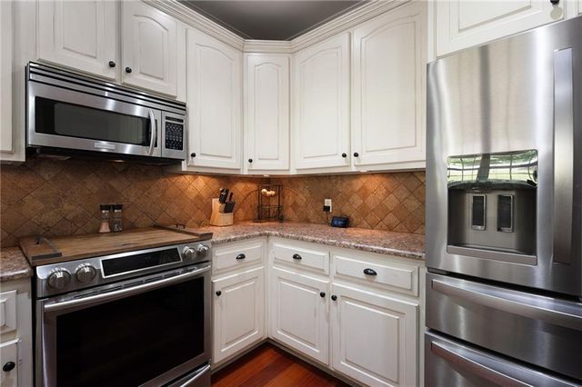 114 Towne Lake Drive NE, Calhoun, GA 30701