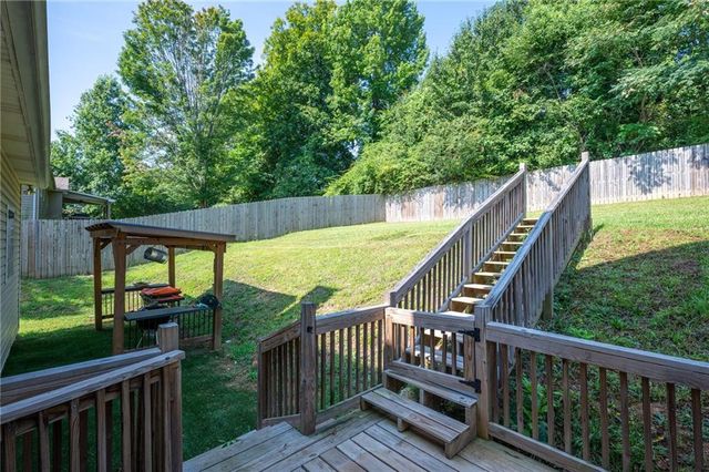 114 Towne Lake Drive NE, Calhoun, GA 30701