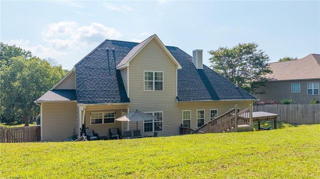114 Towne Lake Drive NE, Calhoun, GA 30701