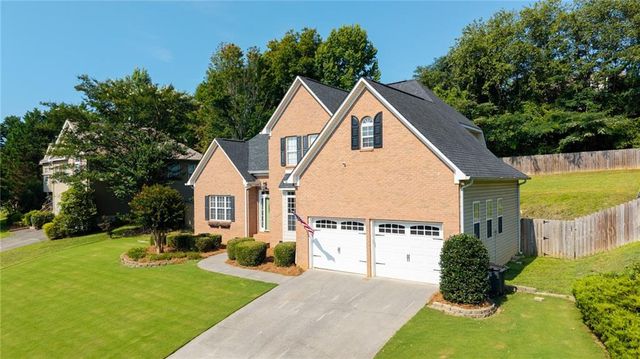 114 Towne Lake Drive NE, Calhoun, GA 30701