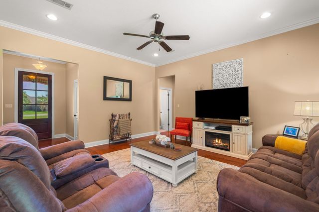 82 Sunline Dr., Petal, MS 39465