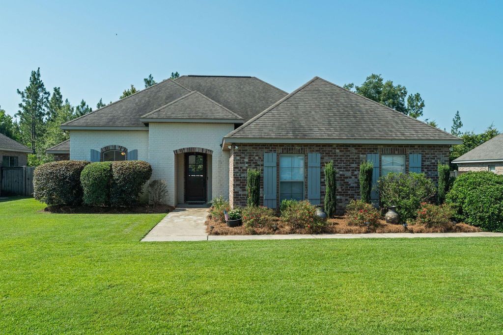 82 Sunline Dr., Petal, MS 39465