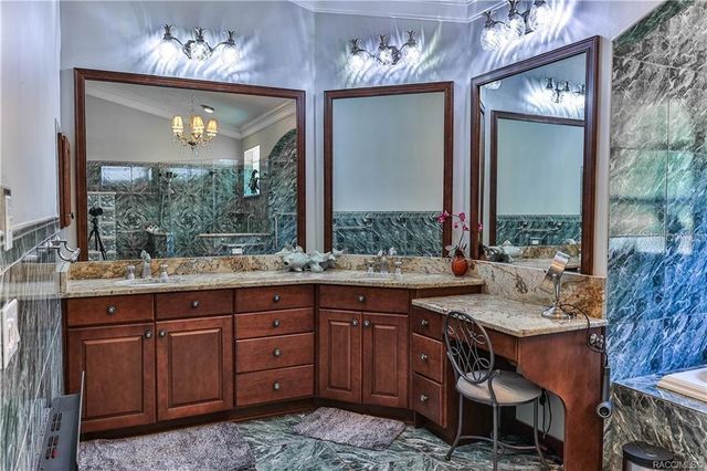 5215 N HONEYCREEK TERRACE, Crystal River, FL 34428