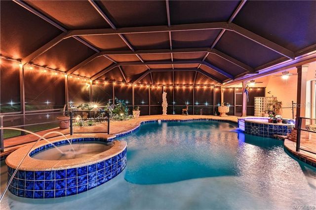 5215 N HONEYCREEK TERRACE, Crystal River, FL 34428