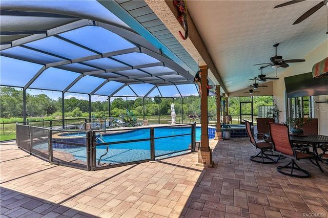 5215 N HONEYCREEK TERRACE, Crystal River, FL 34428