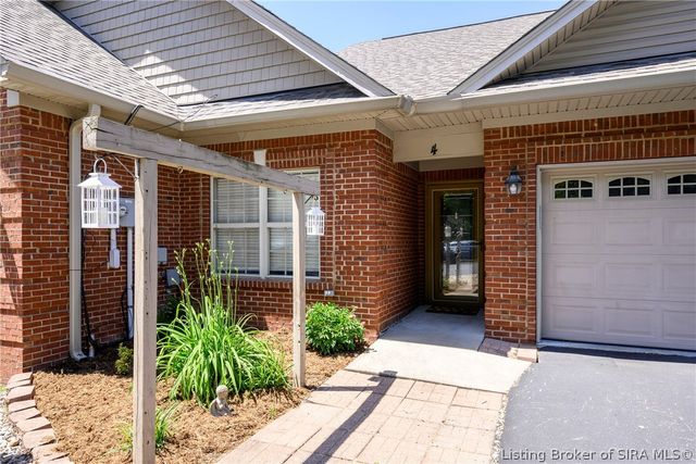 620 W Utica Street 4, Sellersburg, IN 47172