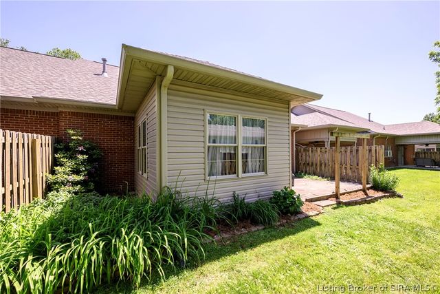 620 W Utica Street 4, Sellersburg, IN 47172