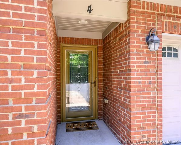 620 W Utica Street 4, Sellersburg, IN 47172