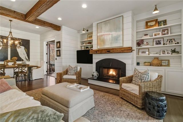 82 Wood Place, Roswell, GA 30075