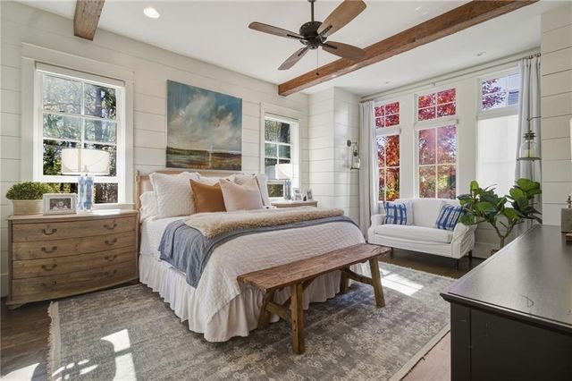 82 Wood Place, Roswell, GA 30075