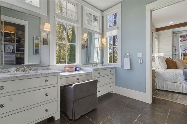 82 Wood Place, Roswell, GA 30075