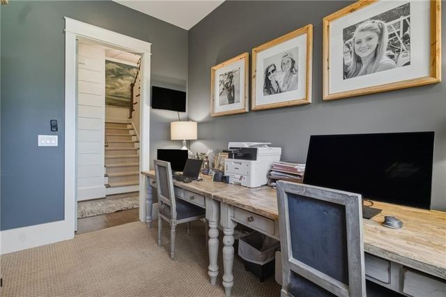 82 Wood Place, Roswell, GA 30075