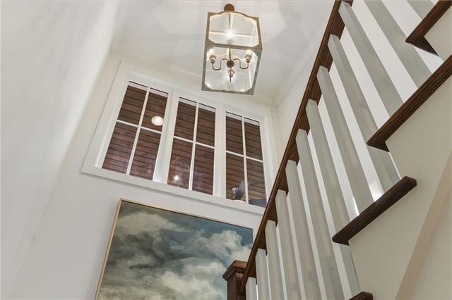 82 Wood Place, Roswell, GA 30075