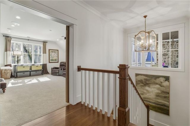 82 Wood Place, Roswell, GA 30075