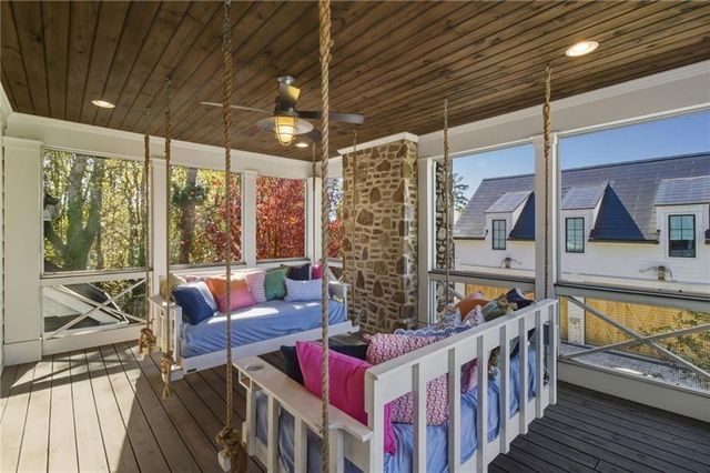 82 Wood Place, Roswell, GA 30075