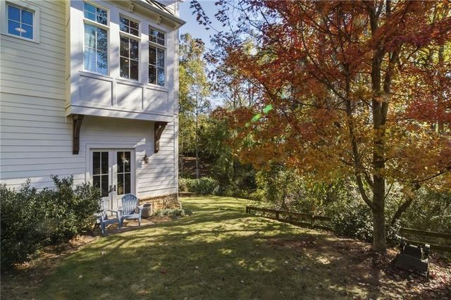 82 Wood Place, Roswell, GA 30075