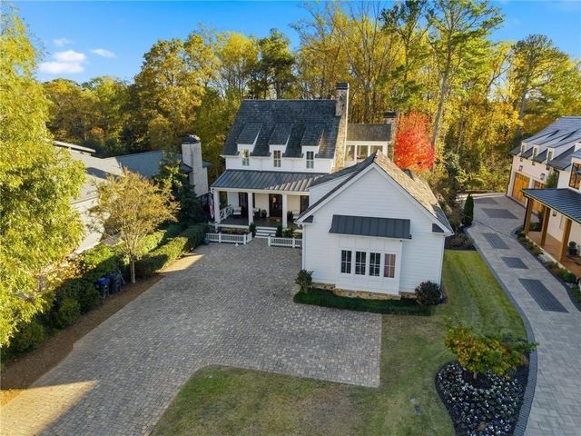 82 Wood Place, Roswell, GA 30075