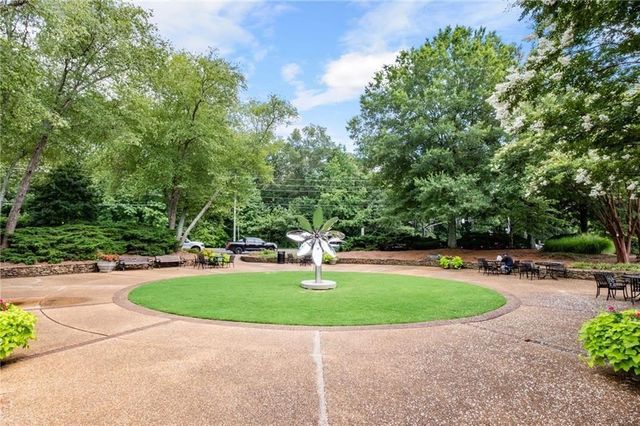 82 Wood Place, Roswell, GA 30075