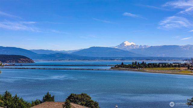 4210 Brant Circle, Anacortes, WA 98221