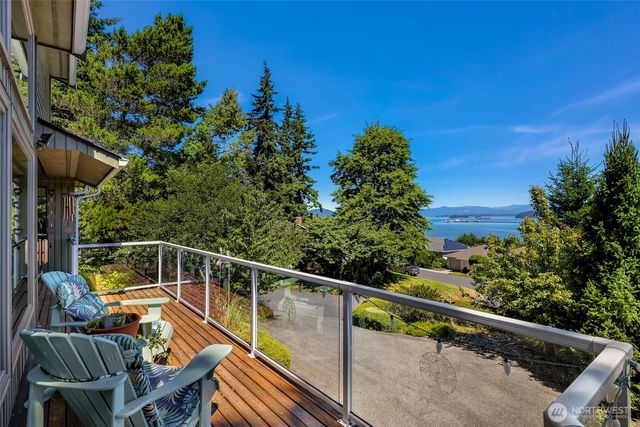 4210 Brant Circle, Anacortes, WA 98221